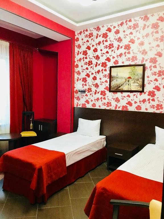 Двухместный (Стандарт две раздельные кровати (tvin)) гостиницы Art Hotel на Фридриха Энгельса, Ессентуки