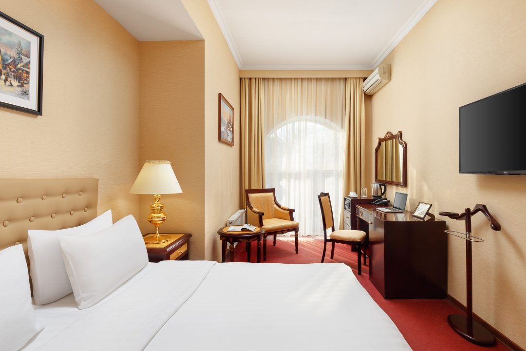 Двухместный (Стандартный номер с одной двуспальной кроватью) отеля Москва Салют Мандарин