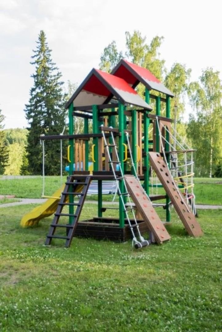 Детская игровая площадка, Отель Кедровка СПА