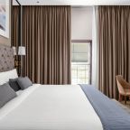 Двухместный (KING COMFORT ROOM), Чехофф Отель Москва Кьюрио Коллекшен Хилтон