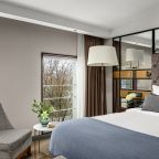 Двухместный (KING COMFORT CITY VIEW ROOM), Чехофф Отель Москва Кьюрио Коллекшен Хилтон