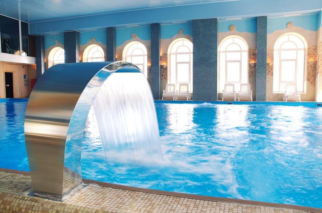 Крытый плавательный бассейн, Курортный отель Фореста Фестиваль