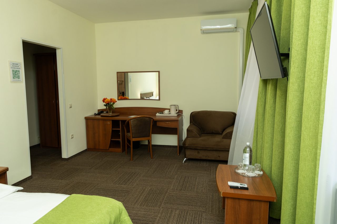 Двухместный (Стандарт с креслом кроватью), Гостиница Фореста Фестиваль Парк