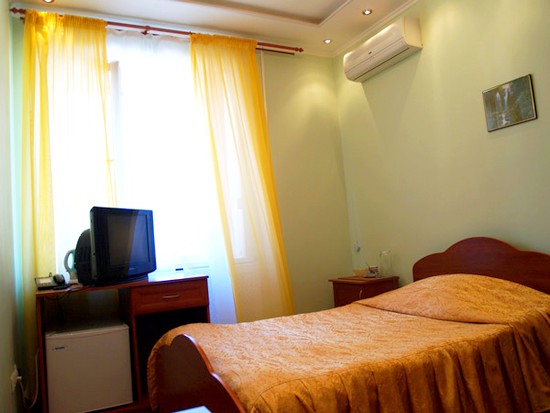 Одноместный (С одной полутороспальной кроватью) отеля VIP-House, Самара