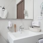 Полулюкс (Полулюкс), Отель Aura City Hotel