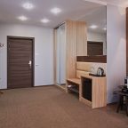 Полулюкс (Полулюкс), Отель Aura City Hotel