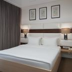 Полулюкс (Полулюкс), Отель Aura City Hotel