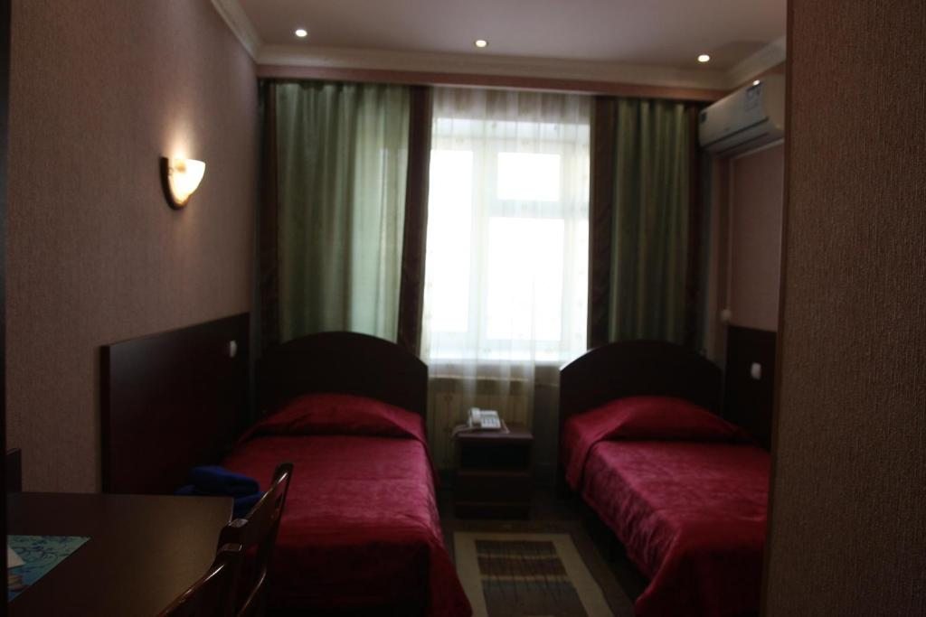 Двухместный (Стандартный двухместный номер с 2 отдельными кроватями) отеля Лайнер, Якутск