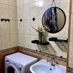 Апартаменты (Кв. 1-комн. Кирова 37 №52), Гостиница Декабрист