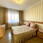 Апартаменты (3-к. кв. Ленина 17 №33), Гостиница Декабрист
