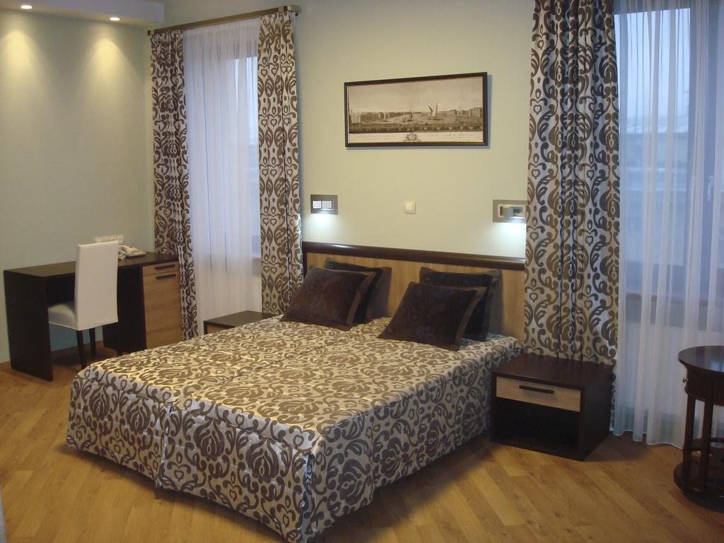 Двухместный (Улучшенный двухместный номер с 1 кроватью или 2 отдельными кроватями и террасой) гостевого дома Эсперанс, Санкт-Петербург