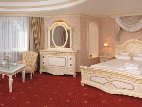 Люкс (Lux) курортного отеля Royal Falke Resort & SPA, Светлогорск