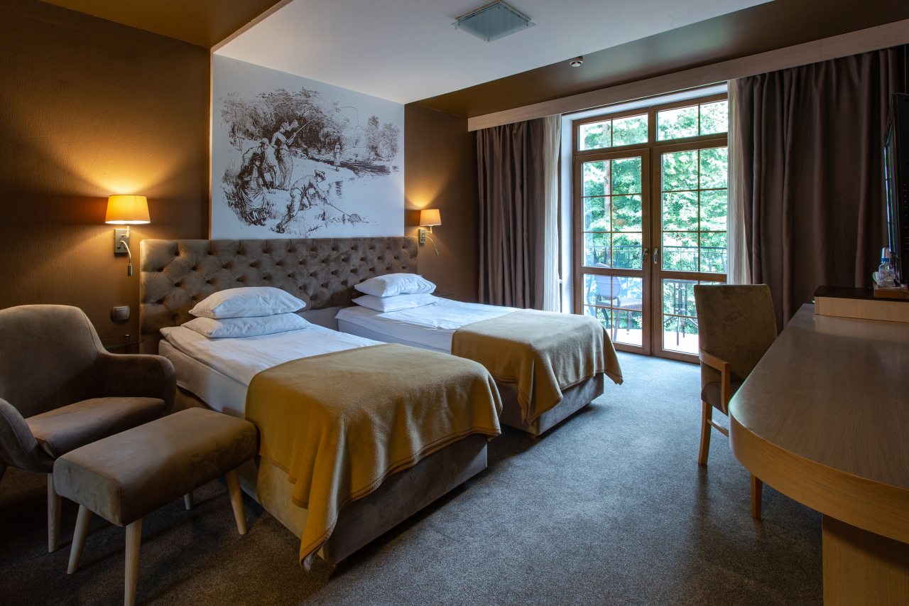 Двухместный (Номер с 2 кроватями и балконом), Люмьер отель & spa