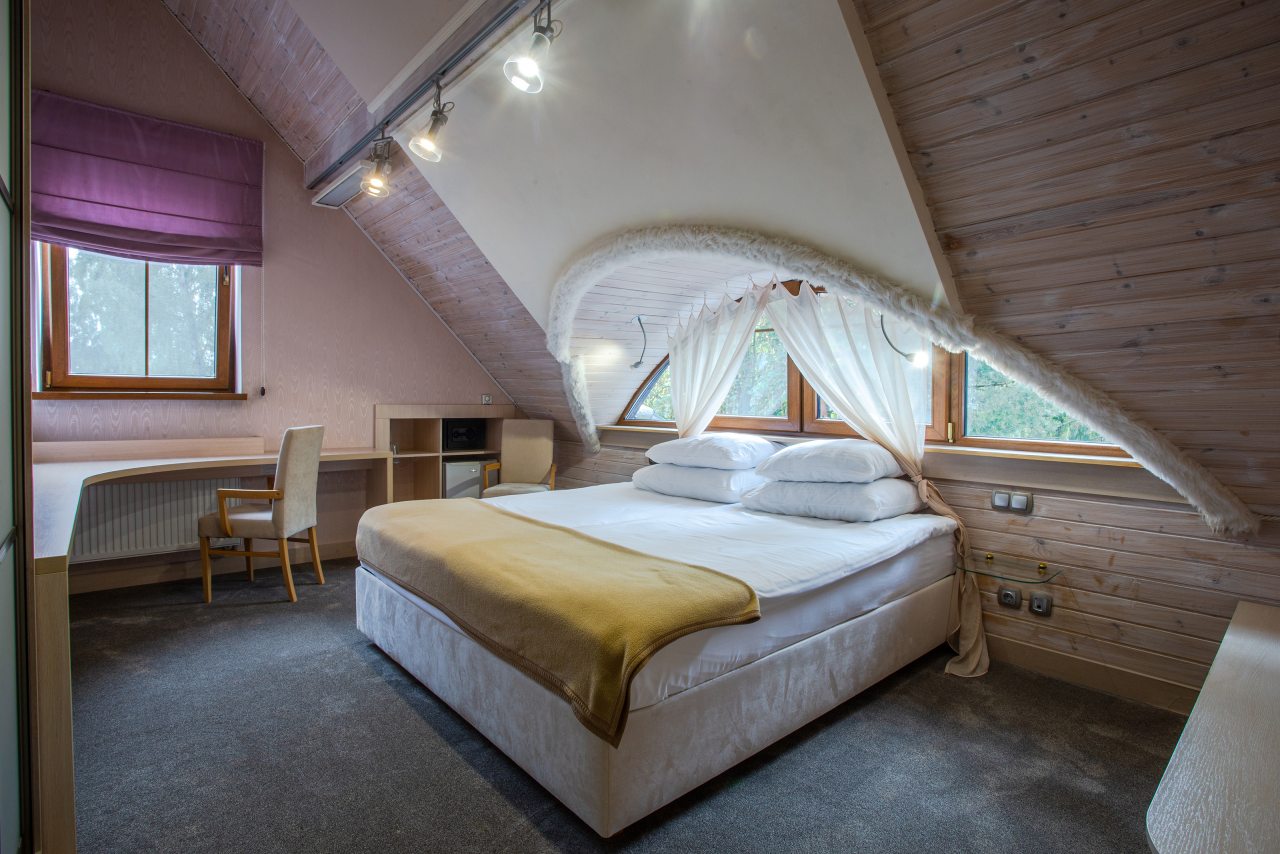 Двухместный (Номер «Капли Дождя» (мансарда)), Люмьер отель & spa