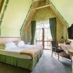 Двухместный (Номер  «Красная Шапочка» (мансарда)), Люмьер отель & spa