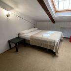 Двухместный (Мансардный 2х местный номер с душем), Гостевой дом Исаакиевский апарт