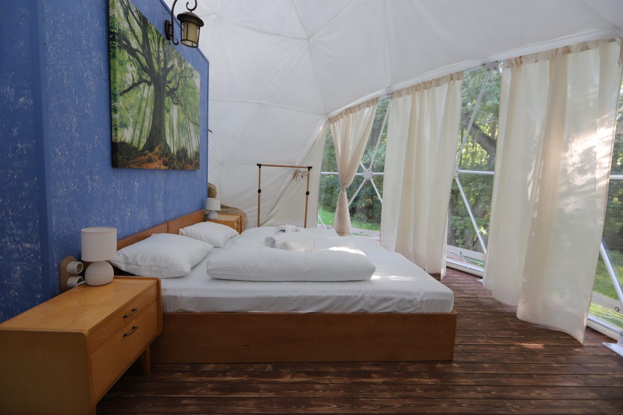 Двухместный (Глэмп), Отель Балтик-спорт