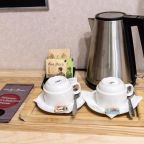 Чайник 1,2 л, чайная посуда, милые комплименты/чай/кофе/сахар/вода от компании "Mr Brown" и "Rioba"
