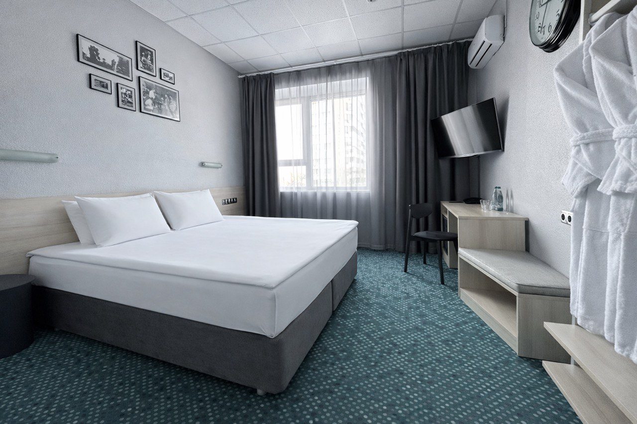 Двухместный (Стандарт c двуспальной кроватью), Маринс Парк Отель Ростов