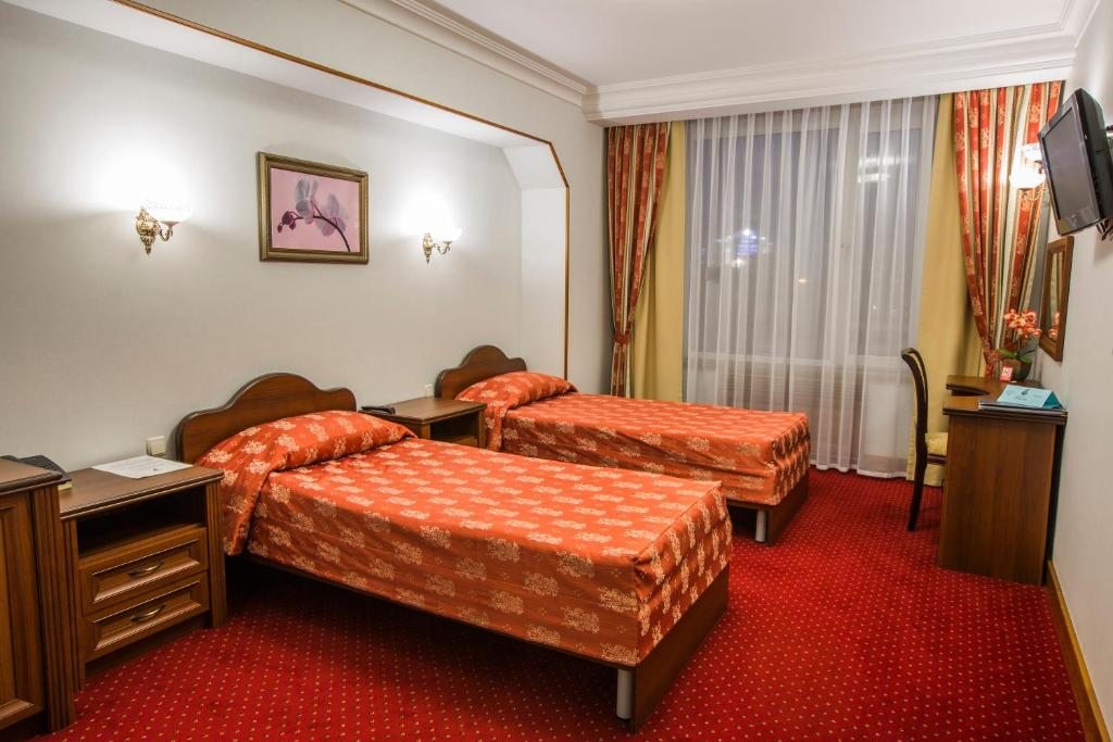 Номер с двумя кроватями в отеле Polaris, Сургут. Гостиница Поларис