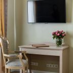 Люкс, Отель Эрмитаж