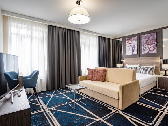 Фотография номера апарт отеля Рамада Новосибирск Жуковка