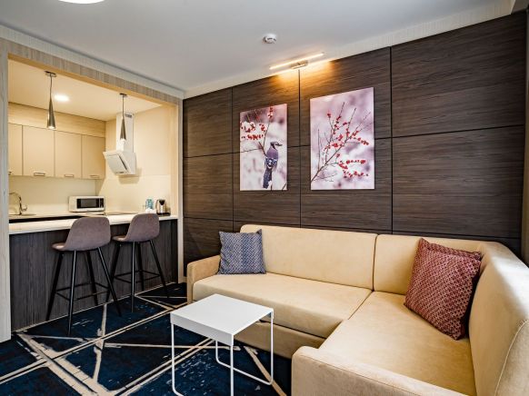 Фотография номера апарт отеля Рамада Новосибирск Жуковка