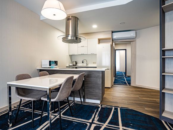 Фотография номера апарт отеля Рамада Новосибирск Жуковка