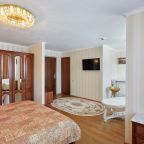 Двухместный (Студия), Гостиница Обь