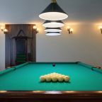 Бильярдная, Гостиница Обь