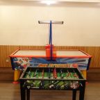 Аэрохоккей, Гостиничный комплекс Театральный