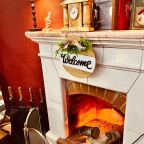 Действующий камин.