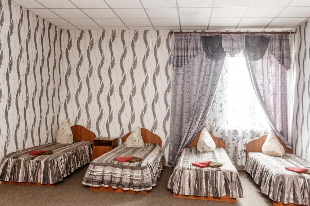 Трехместный (Трехместный номер) гостиницы Магистраль, Нижнеудинск