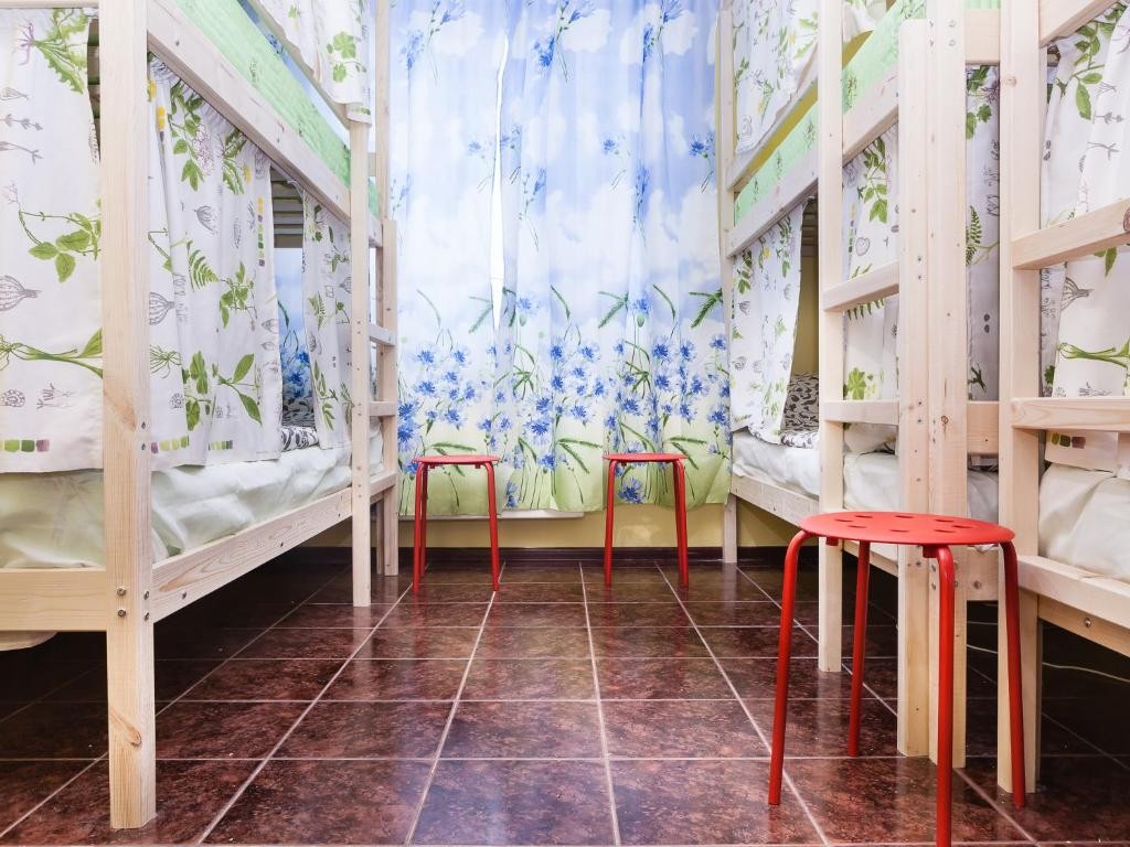 Пятиместный (С удобствами (в номере душ, туалет))  хостелов Рус Юго-Западная, Москва