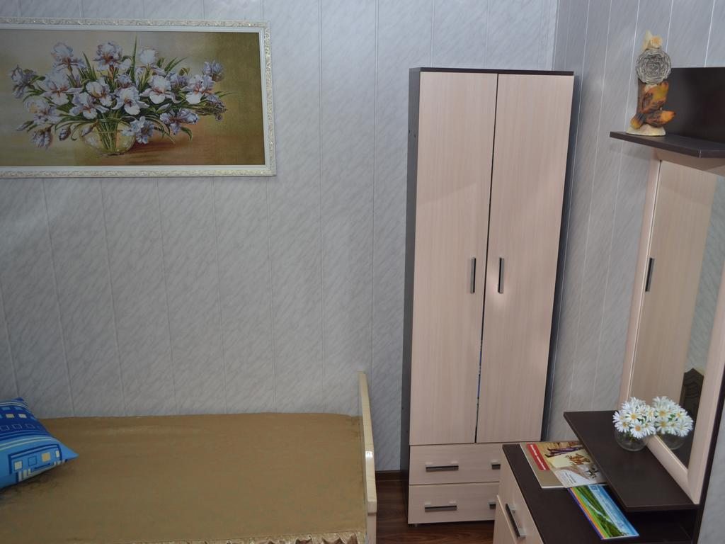Одноместный (Одноместный номер с общей ванной комнатой) отеля Сармат, Вешенская