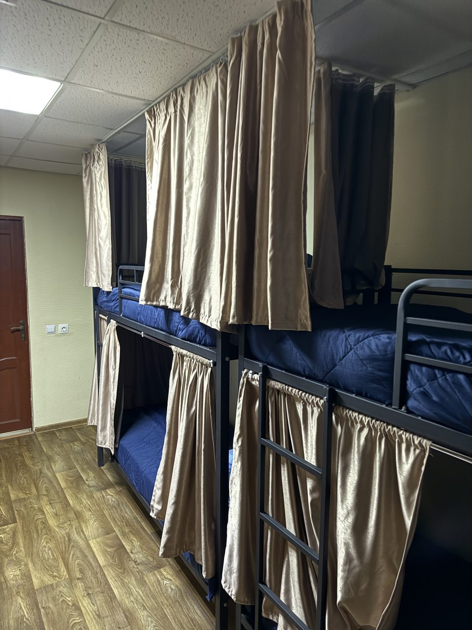 Восьмиместный (Койко-место), Хостел Тюмень