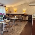 Кафе, Отель Absolut Hotel