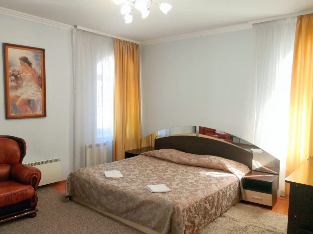 Двухместный (Улучшенный двухместный номер с 1 кроватью) гостевого дома Махаон, Советск