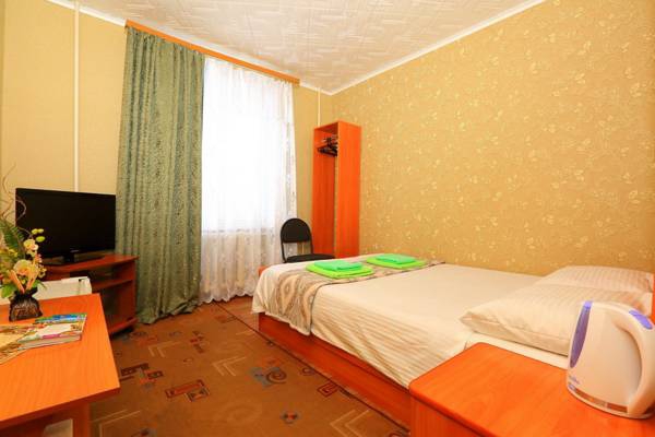 Двухместный (с двуспальной кроватью) гостиницы МК Аврора, Томск