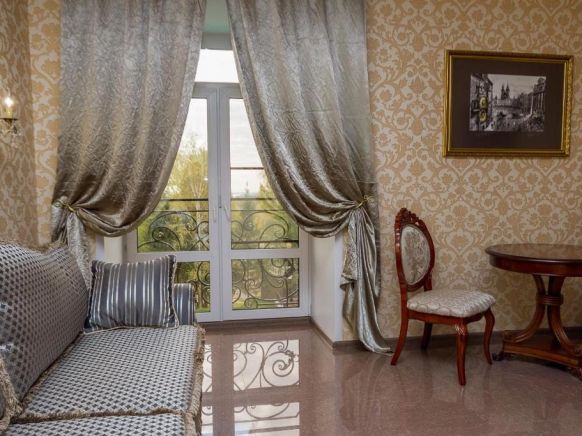 Фотография номера гостиницы Гранд Отель и СПА Аристократ Кострома
