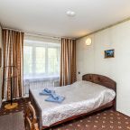 Одноместный (Стандарт (с полутораспальной кроватью)), Гостиница Клен