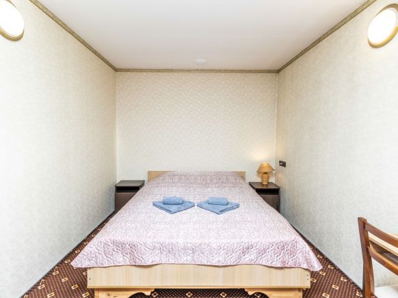 Фотография номера мини отеля Клён