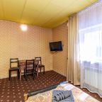 Трёхместный и более (Трехместный (с раздельными кроватями)), Гостиница Клен