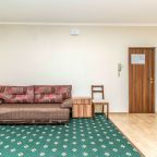 Четырехместный (Семейный (с одной двухспальной кроватью и диваном)), Гостиница Клен