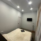 De Luxe (Комфорт+ (с одной двухспальной кроватью и диваном)), Гостиница Клен