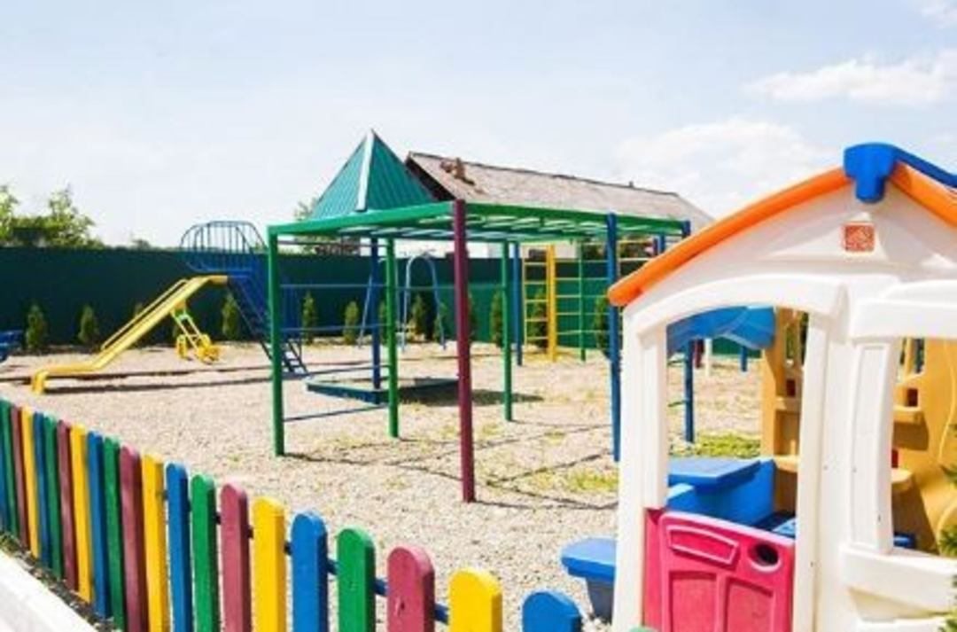 Детская игровая площадка, База отдыха Кедровый бор