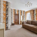 Люкс, Гостиница Прага