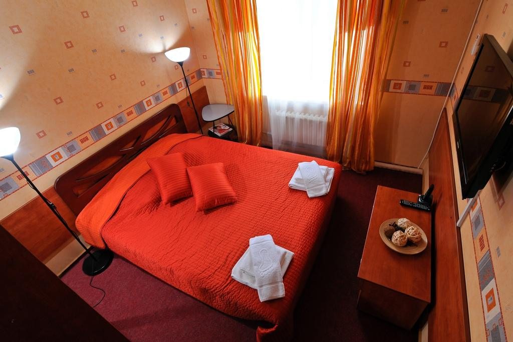 Двухместный (Стандартный двухместный номер с 1 кроватью) отеля Апельсин, Ярцево