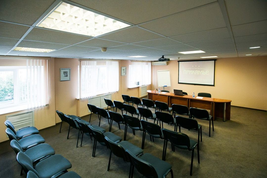 Комната для переговоров, Отель Прикамье