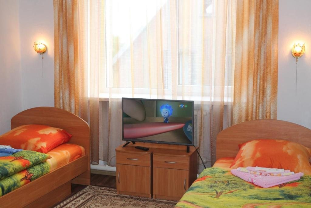 Двухместный (Улучшенный двухместный номер с 2 отдельными кроватями) гостиницы Дом Дружбы, Неман